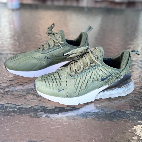 Nike Air Max 270 Olive Green Black Yellw Men/YOUTH 7 or WOMENS 8.5 - Picture 2 of 6